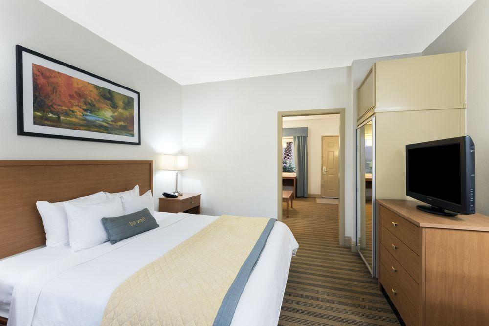 Comfort Suites Baton Rouge South I-10 Kültér fotó
